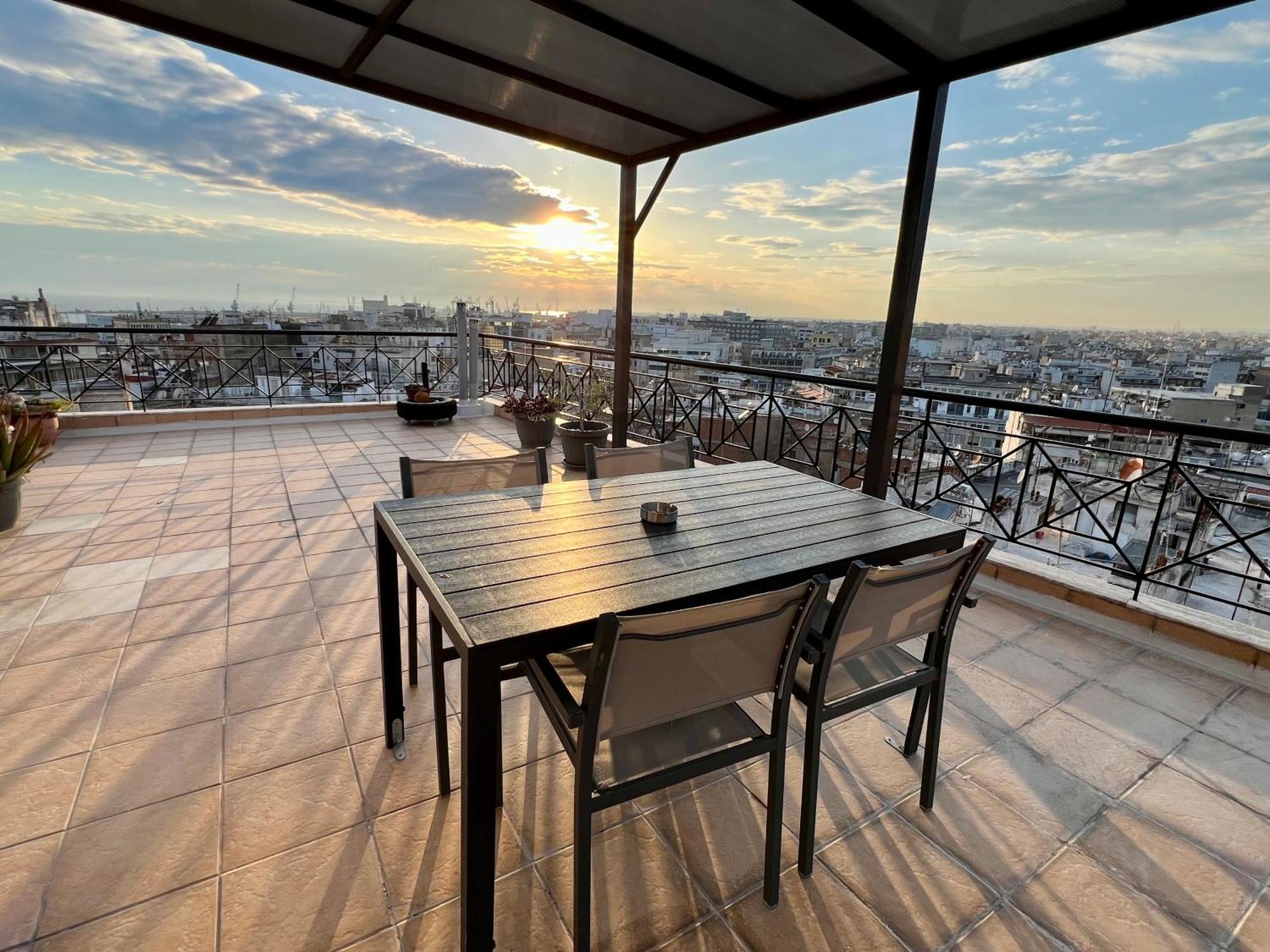 180° Rooftop View テッサロニキ エクステリア 写真
