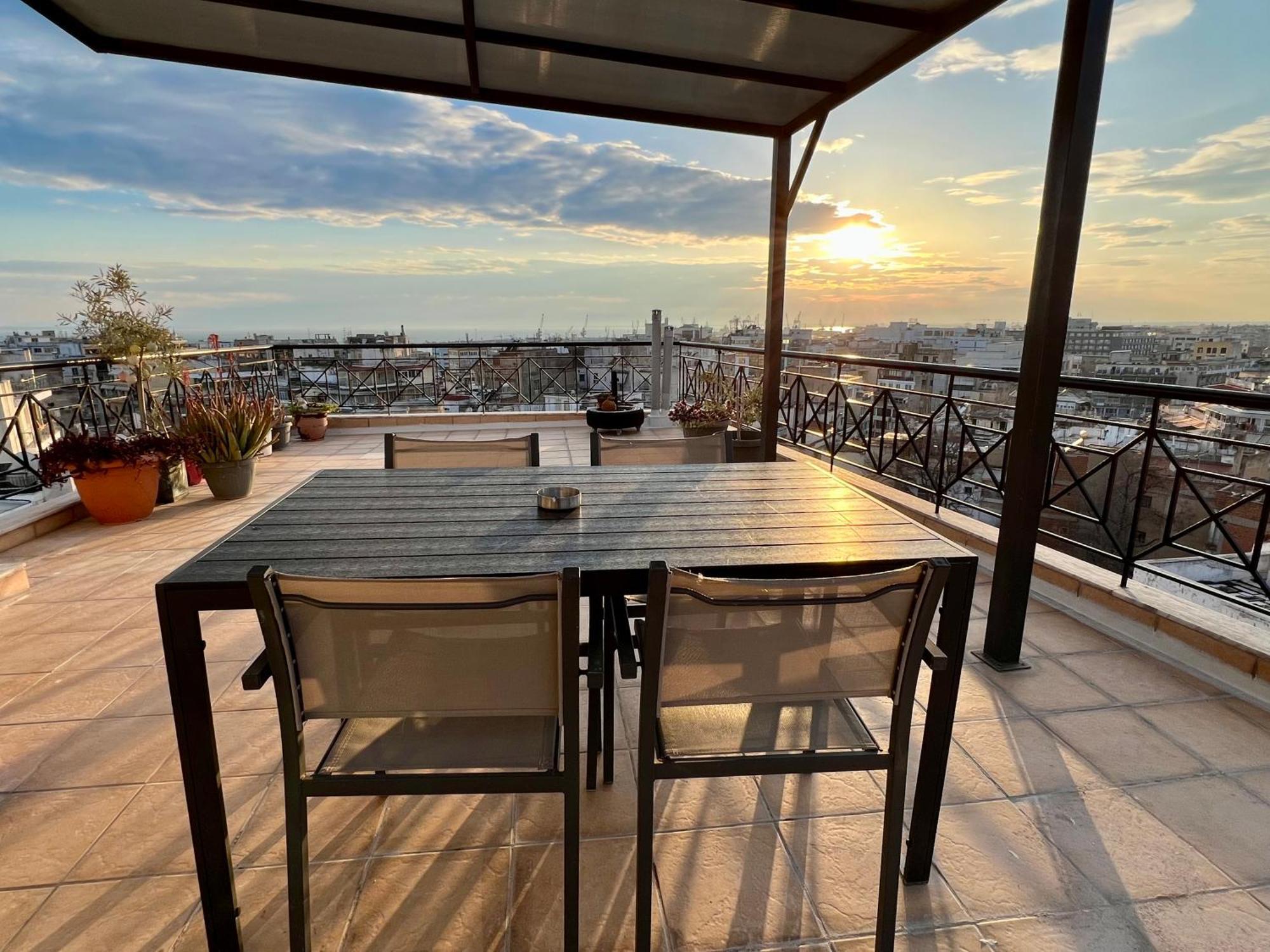180° Rooftop View テッサロニキ エクステリア 写真
